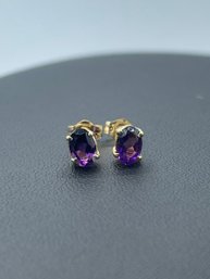 Beautiful Amethyst & 14k Yellow Gold Stud Earrings