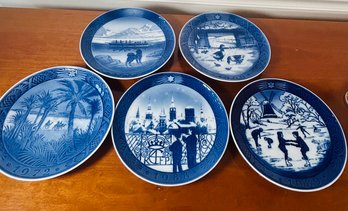 Set Of 5 Royal Copenhagen Christmas Plates