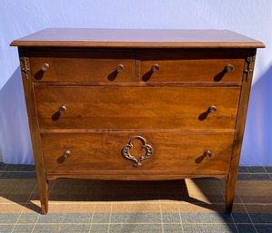 Vintagev Hecht Bros. & Comp. Baltimore MD 4-drawer Dresser Chest