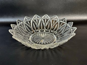 A Vintage Pressed Glass Bowl By Federal Glass, Petal Clear Pattern