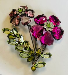 LARGE BEAUTIFUL AND BRIGHT PLASTIC FLOWER BROOCH