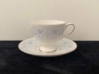 Single Diadem 'royal Chelsea' Teacup With Saucer