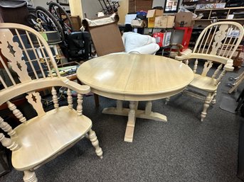 Beautiful Dining Set Includes Table 6 Chairs And 2 Leaves