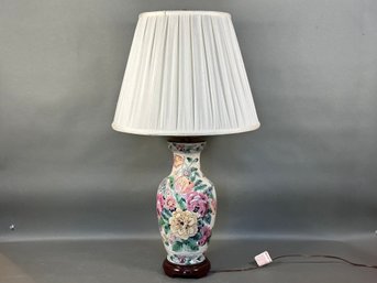 A Quality Table Lamp With A Ceramic Urn Body, Floral Motif