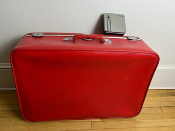 Amelia Earhart Vintage Red Suitcase & United 747 Commemorative Flight Comfort Kit