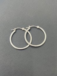 Wonderful 14k White Gold Small Hoop Earrings