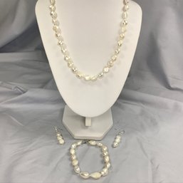 Beautiful Suite Of Natural Cultured Baroque Pearls - 16' Necklace, Bracelet & Earring Set - All With Sterling
