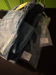 6 Pairs Of Men's Brand New Size 40 Jeans With Tags Levi's, Old Navy, Mutual Weave