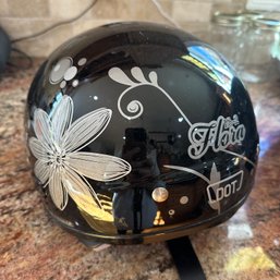 Womans Harley Davidson Motorcycle Helmet ~ Floral ~ Size Small