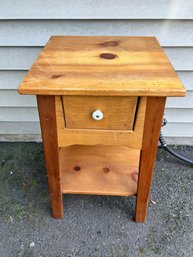 Single Drawer Made In USA 'Uncle Tom's' Pine Nightstand