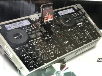 Like New, Numark Icdmix3 Dual MP3  / CD 'DJ' Performance System W/ Iphone Ipod Docking Station In Box