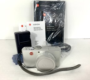 Leica D-Lux 2 Digital Camera Kit