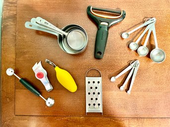 Useful Collection Of 8 Kitchen Staples