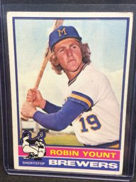 1976 Topps Robin Yount - 2nd Year Card - K