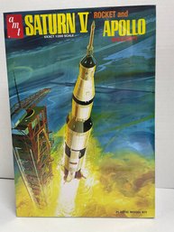 AMT, Saturn V Rocket And Apollo Space Craft. 1/200 Scale Model Kit (#99)
