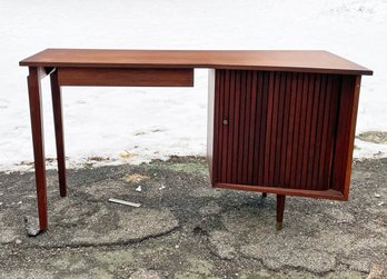 A Fabulous Mid Century Modern Desk By Furnette, Inc