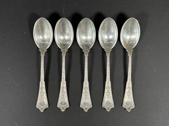 Five Vintage Spoons In Sterling Silver By Tiffany & Co. (153g/4.91 TO)