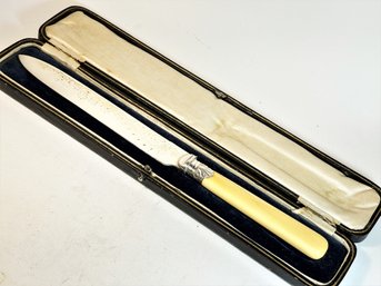 English Silver Plate And Bone Handle In Original Presentation Box  Knife