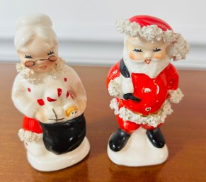 Santa And Mrs. Claus Salt And Pepper Shakers