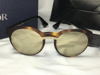 Incredible Brand New $399 Ladies CHRISTIAN DIOR / ONDEL Sunglasses With Leather Case - Box / Papers  Cloth