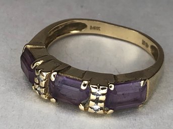 Fantastic Vintage 14K Yellow Gold, Diamond & Amethyst Ring - Very Pretty Ring - Lovley Design - Very Pretty !