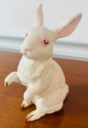 White Rabbit, Unmarked, 4'