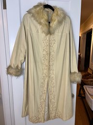 Vintage Embroidered Cream Wool Coat With Fur Cuffs & Collar