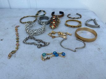 Bracelet Lot