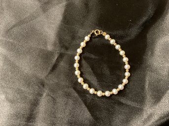 Beautiful  Pearl Bracelet With 14k Gold Beads