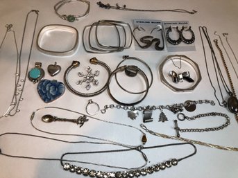 LOT A - EIGHT TROY OUNCES OF STERLING SILVER  All Sterling Silver Jewelry - BETTER THAN SCRAP - Nice Pieces !