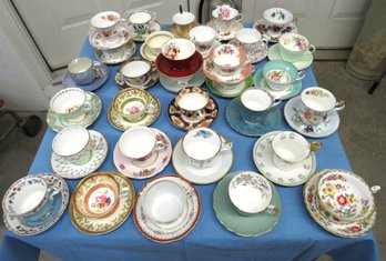 32 English Bone China Tea Cups And Saucers