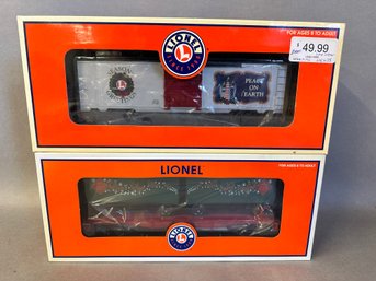 NIB Lionel Trains: Christmas Flat Car With Reindeer Trailers & Christmas Lighted Box Car, 6-39477 & 626790