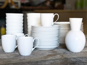 A Modern Dinner Service By Crate & Barrel