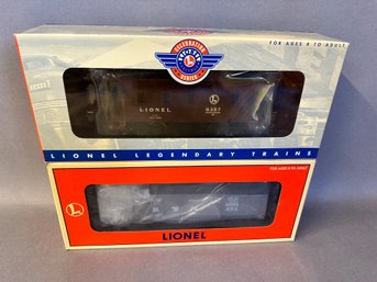 NIB Lionel Trains: N & W Operating Hopper & Lionel Caboose, 6019885 & 6-19797