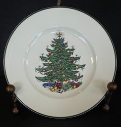 A Vintage CUTHBERTSON Christmas Tree Luncheon Plate Green Band - Made In  England - 2 Of 2