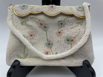 Vintage Beaded Hand Ag/ Purse With Flower Pattern Decoration.#2