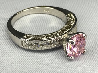 Incredible 925 / Sterling Silver Ring With Pink & White Topaz - WOW ! - Very Pretty And Unusual Setting