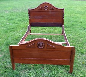 Walnut Victorian 3/4 Bed W/headboard & Footboard - Rails