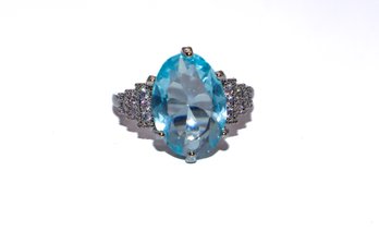 925 Silver Ring W/ Beautiful Blue Stone And Small White Stones Size 7