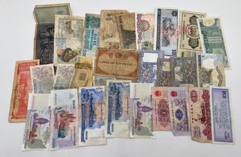 Over 25 Paper Money Bills From Many Countries