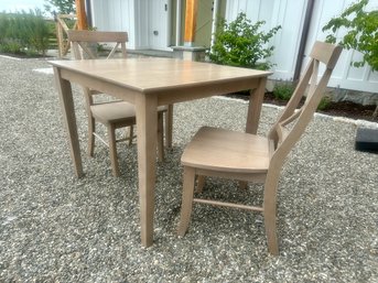 Table And Chairs (3)