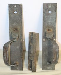 Antique Bronze Pull Handles And Plates