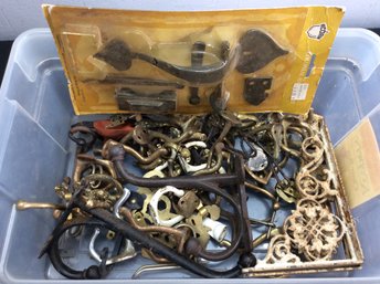 MIXED HOOKS AND HARDWARE LOT