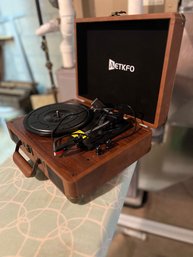 Vintage Style Turntable