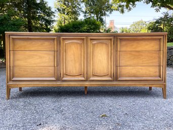 A Mid Century Modern Dresser By Thomasville