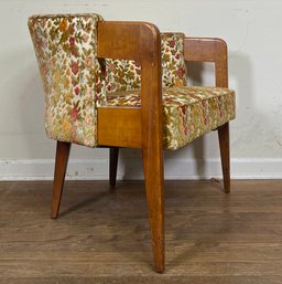 Vintage Retro Wide Seat Upholstered Chair