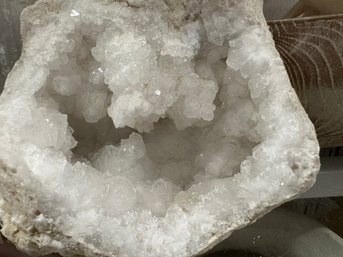 Quartz Crystal Geode , 3 LB 10 Oz, 6 Inch By 6 Inch