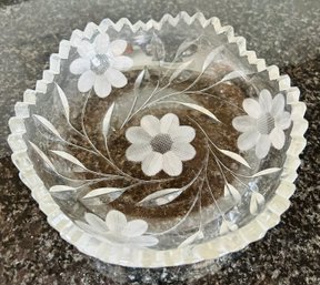 Crystal/glass Etched Bowl With Flowers And Vines 6' Diameter