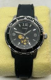 TIMEX T2M509 Automatic Dive Watch With Skeletal Port