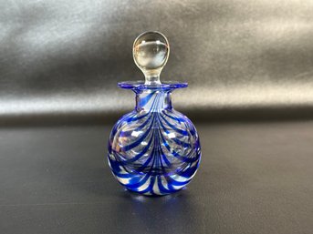 A Stunning Art Glass Perfume Bottle By The Metropolitan Museum Of Art